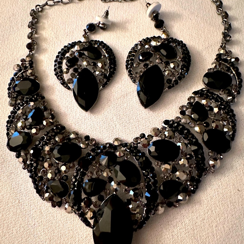 Beautiful black and silver crystal bib necklace and earrings set.